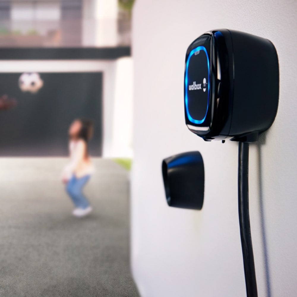 Wallbox Pulsar Plus Trifase 22 kW - Colonnina di ricarica